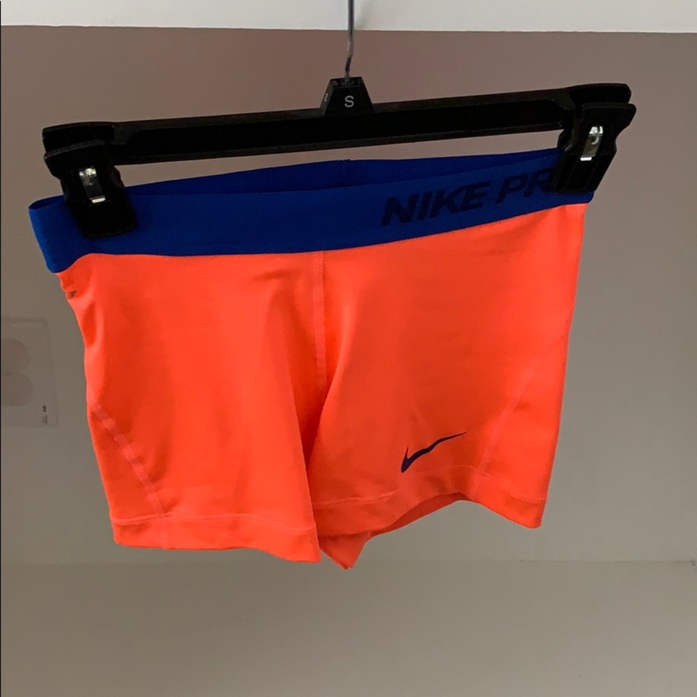 Nike spandex